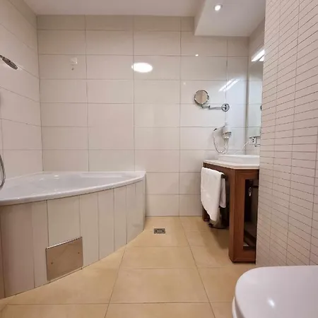Apartment B332 Vucko Private Host